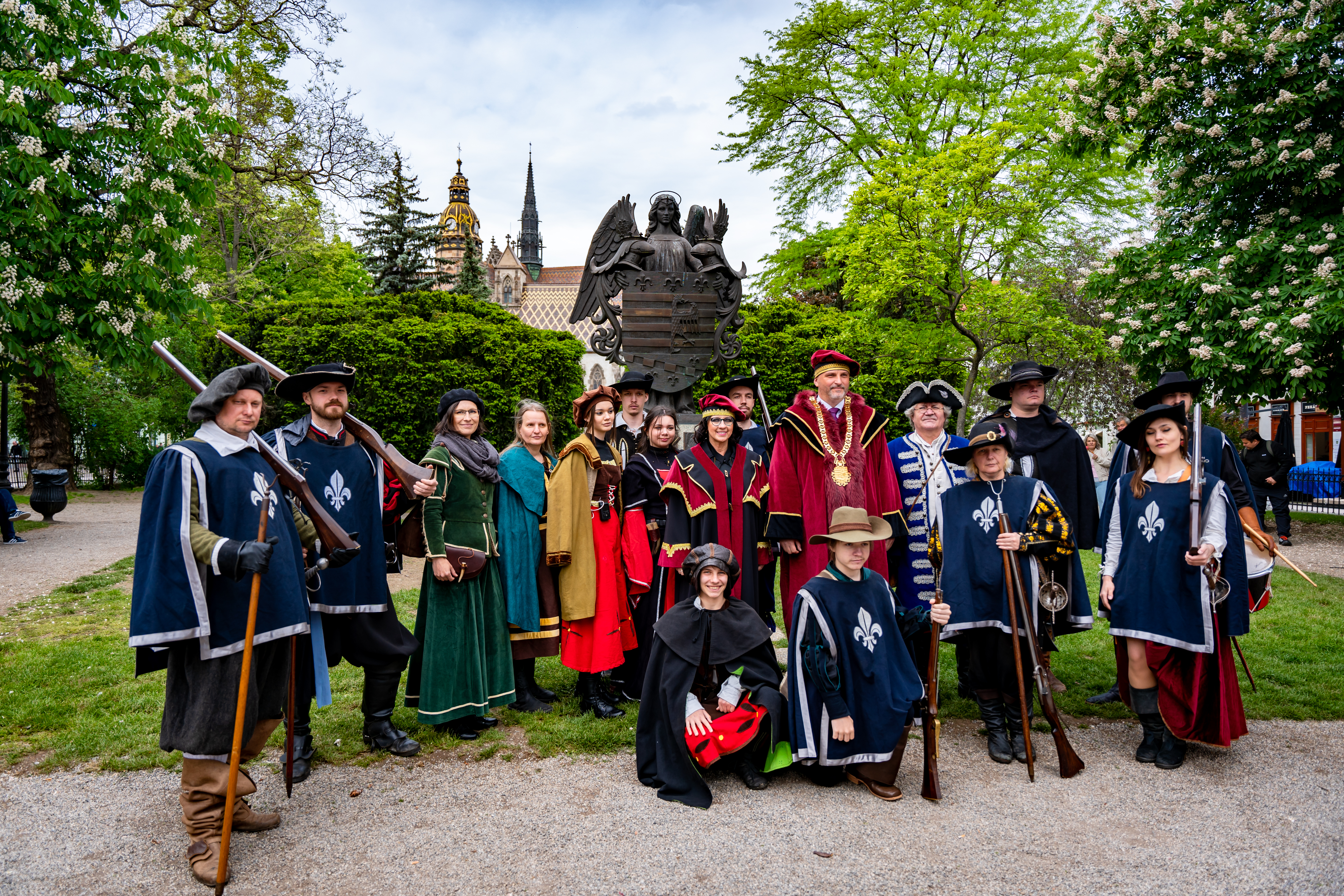 Slavnostny sprievod rytierov Hlavnou ulicou-16